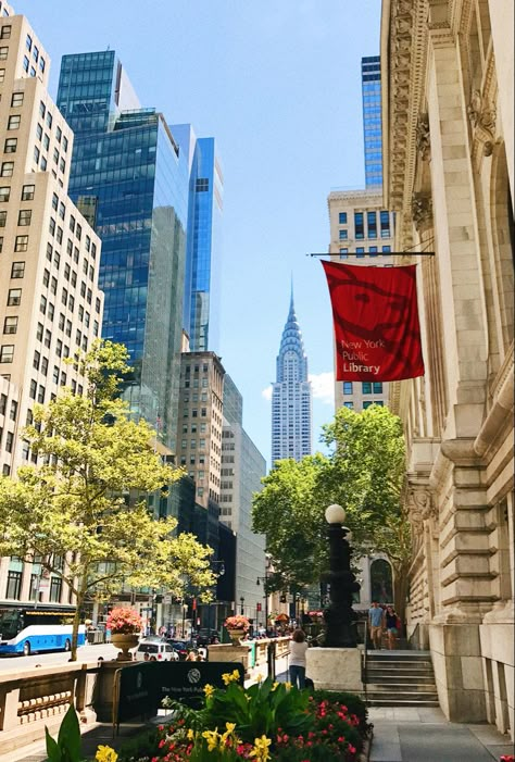 New york city Summer In Nyc, New York Or Nowhere, Photo New York, Nyc Baby, Nyc Summer, Welcome To New York, Nyc Aesthetic, Tall Buildings, New York Aesthetic