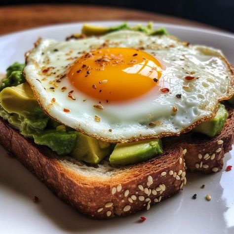 Egg Avocado Toast, Energizing Breakfast, Sunnyside Up Eggs, Egg Avocado, Avocado Toast Egg, Party Food Buffet, Toasted Bread, Avocado Slices, Egg Toast