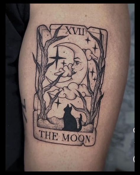 Cat Tattoo Tarot, Witchy Tarot Card Tattoo, Witch And Moon Tattoo, The Moon Tarot Tattoo Design, The Moon Card Tattoo, Tarrot Kaarten Tattoo, Tarot Tattoo Moon, Crow Tarot Card Tattoo, Tarot Card Moon Tattoo