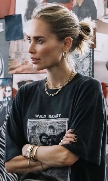 여름 스타일, Dress Woman, Wild Heart, Anine Bing, Looks Chic, Mode Inspo, Long Tshirt, Tshirt Outfits, Mode Inspiration