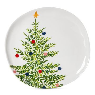 Decorated Tree 11in Melamine Dinner Plate Green and White - Threshold™ Diy Christmas Plate, Pottery Painting Ideas Easy, Holiday Pottery, Threshold Target, Clay Christmas Decorations, Diy Pottery Painting, Paint Your Own Pottery, Cerámica Ideas, Pottery Painting Designs