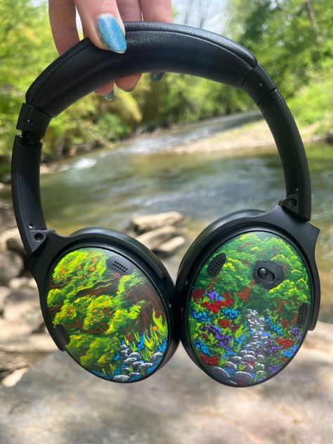 Drawing On Headphones, Painted Headphones Diy, Headphone Painting Ideas, Painted Headphones Ideas, Headphones Painting Ideas, Painting Headphones, Headphone Customization, Headphones Customized, Customize Headphones