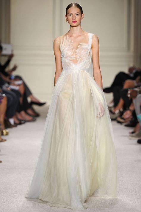 Marchesa Spring 2016: Look 5 Dream Wedding Dresses Lace, Marchesa Spring, Evening Wear Dresses, Wedding Dresses Blush, Gown Inspiration, Bridal Fashion Week, Vestidos Vintage, Wedding Dresses Plus Size, Best Wedding Dresses