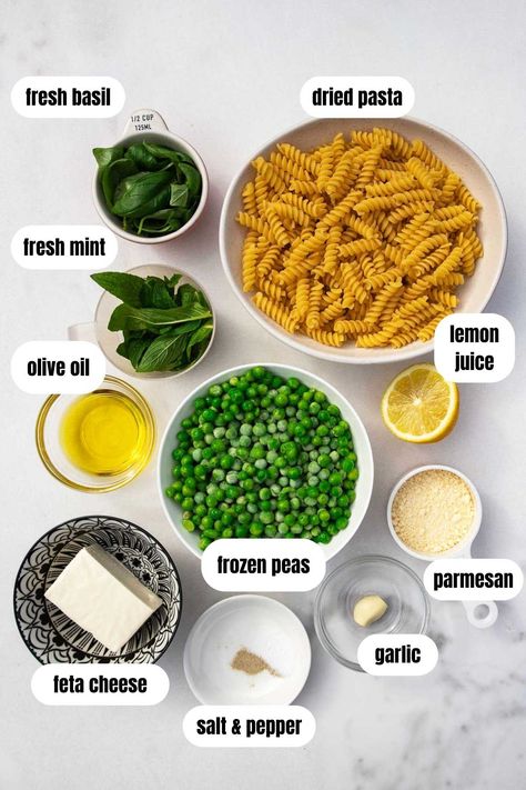 This 15-minute green pea pasta is nutritious, super quick, budget-friendly and creamy - but without any cream! Enjoy alone or as a side dish. Broccoli Pea Pasta, Green Pea Pasta Sauce, Green Peas Pasta, Pea Sauce Pasta, Peas Pasta Recipe, Lemon Pea Pasta, Pea Pasta Sauce, Recipes With Peas, Pasta No Cream