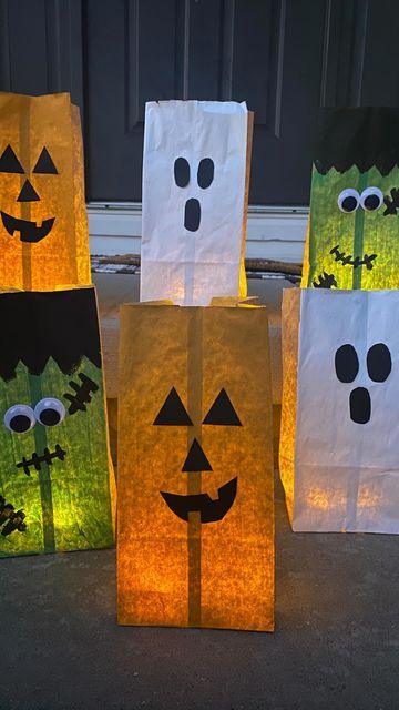 Paper Bag Halloween Decorations, Paper Bag Halloween Luminaries, Paper Bag Lanterns Halloween, Paper Bag Lanterns Kids, Paper Bag Jack O Lantern, Paperbag Crafts For Kids, Halloween Brown Paper Bag Crafts, Paperbag Halloween Crafts, Brown Bag Halloween Crafts