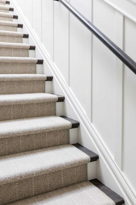 Parquet Entrance Hall, Striped Carpet On Stairs, Stair Runner Inspiration, Diamond Stair Runner, Wool Carpet Stair Runner, Carpet On Wood Stairs, Cottage Carpet Ideas, Classic Stair Runner, Stair Runner Carpet Dark Wood