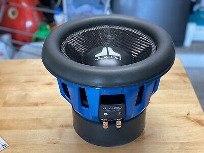 JL Audio 12w7 Custom Built 1600 RMS DVC 2 Ohm... Custom Subwoofer Enclosure, Diy Subwoofer, Welding Rigs, Donk Cars, Car Audio Installation, Car Audio Subwoofers, Jl Audio, Subwoofer Enclosure, Subwoofer Speaker