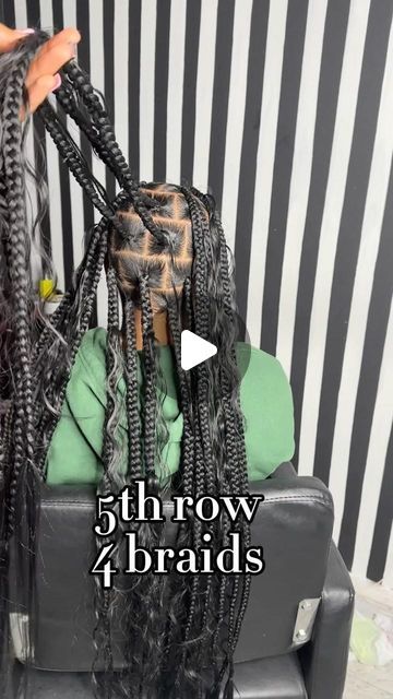 1.6M views · 263K likes | Atl📍(near greenbriar) on Instagram: "watch how I achieve my large knotless 😻😻 + bohemian #knotlessbraids #blackownedbusiness #knotlessbraids #atlstylist #gabraider #explorepage #repost #bookappointment #viral #explore #share #largeknotless #tribalbraids #fulani #aliciakeysbraids" Jumbo Braids Side Part, Braid Layout, Large Knotless Box Braids With Color, Fulani Braids Side Part, Knotless Braids Parting Pattern, Knotless Bohemian, Large Knotless, Boho Braided Hairstyles, Black Box Braids