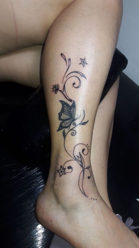 Tatttooo Ideas For Women Leg, Pretty Leg Tattoos, Flower Thigh Tattoos Women, Leg Sleeves For Females Tattoo, Feminine Thigh Tattoos, Calf Tattoos For Women, First Tattoo Ideas, Floral Back Tattoos, Cross Tattoos For Women