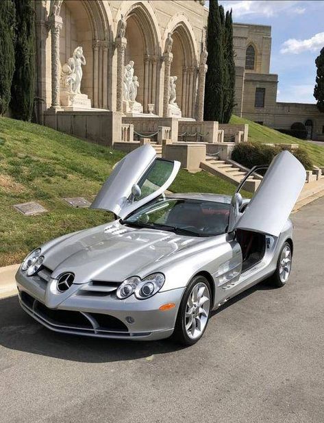 Mercedes Classic Cars, Mercedes Classic, Laferrari Aperta, Mercedes Slr, Mercedes Benz For Sale, Car Mercedes, Slr Mclaren, Ferrari Cars, Mercedes Clk