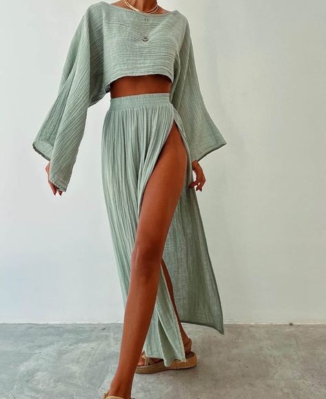 Long Skirt Matching Set, Modern Chic Style, Beach Skirts Long, Valencia Outfit Summer, Linen Outfit Women, High Value Woman Style, Linen Outfits For Women, Bohemian Tops For Women, Summer Set Outfits