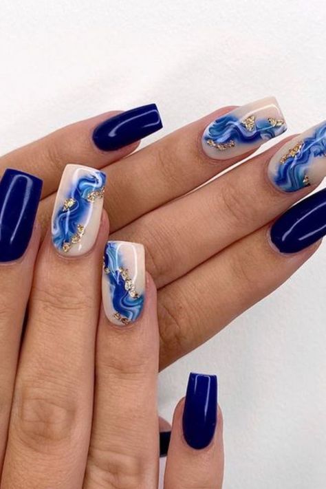 Who doesn't love a good nail art design? These stunning marble nail ideas are TOO good. Gorgeous trendy marble nails you've go to try Wave Nails, Unghie Nail Art, Marble Nail Designs, Baby Blue Nails, Graduation Nails, Glittery Nails, Green Nail Designs, Blue Nail Designs, Best Nail Art Designs