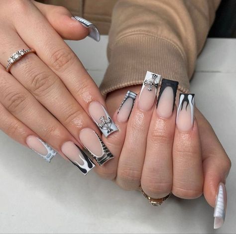 Birthday Inspired Nails Short, Playboi Carti Nails, Black And White Short Nails, Nail Inspo Y2k, White Short Nails, Grey Nail Designs, Nails Summer Nails, Small Nails, Punk Nails