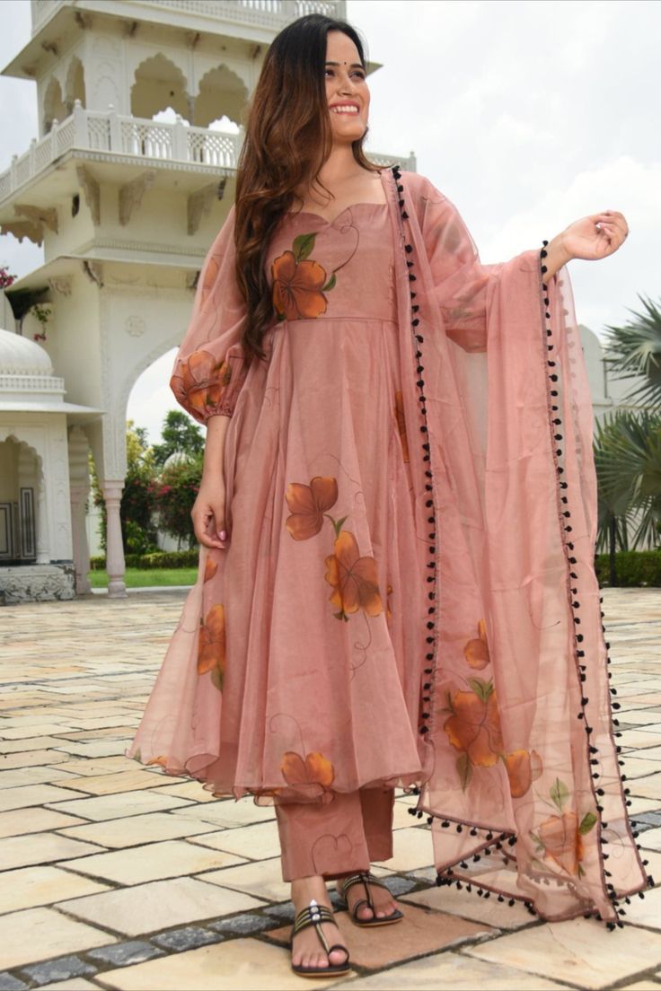 Organza Kurti Designs, Long Frocks For Girls, Organza Kurti, Organza Kurta, Organza Suit, डिजाइनर कपड़े, Organza Suits, Printed Anarkali, Anarkali Dress Pattern