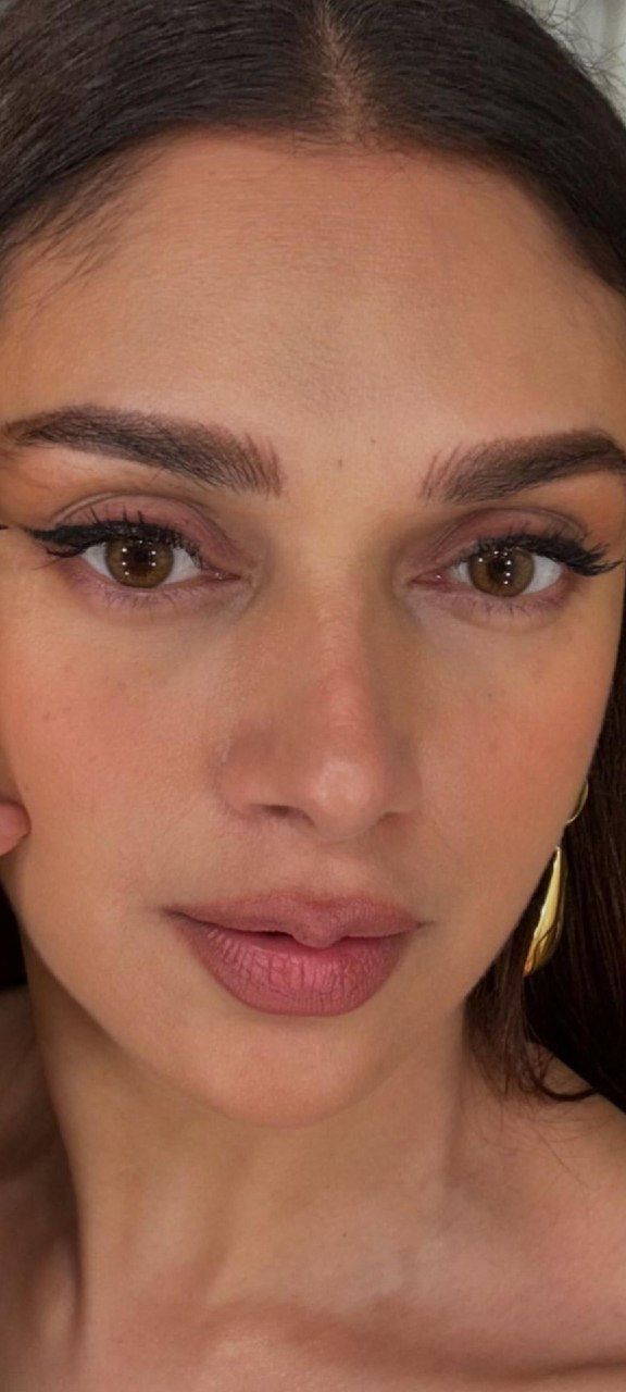 Make Up, Make Up Looks, Aditi Rao Hydari, Aditi Rao, Desi, Vision Board, Makeup Looks, Makeup, Quick Saves