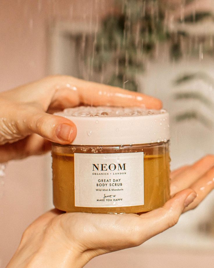 make everyday a great day with @neomwellbeing ‘s great day body scrub 🫧🛀🧼 #NowOnNour #NourOrNothjng #neom #scrub #selfcaresunday #NOURAPP Turmeric Scrub, Luxury Feeling, Diy Body Scrub Recipes, Organic Body Scrub, Organic Sugar Scrub, Best Body Scrub, Natural Body Scrub, Calming Essential Oils, Skincare Products Photography