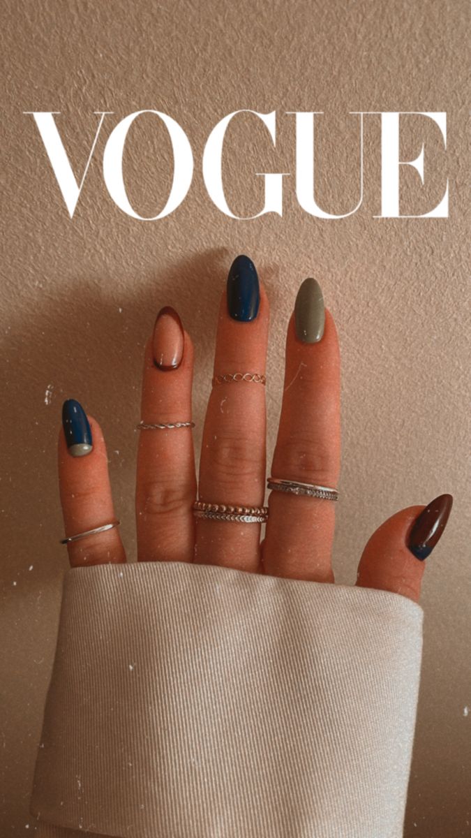 #nails #autumn #almondnails #brown #blue #green Fall Nails 2023 Round, November Nails Fall Blue, 2023 Autumn Nails, Navy Blue And Brown Nails, Autumn Nails Green And Brown, Brown And Dark Green Nails, Fall Almond Nails Ideas Green, Mail Inspo 2023 Fall, Light Blue And Brown Nails