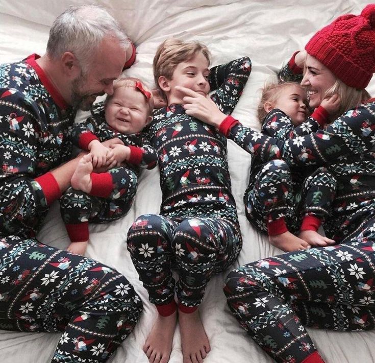 Matching family Christmas pajamas are great for a cozy Christmas night in watching a festive movie Available in various sizes from baby to toddler child and adult sizes. Ready to dispatch once order is placed. Pajamas For Teens, Baby Overall, Christmas Look, Matching Christmas Pajamas, Fashion Family, Christmas Pajama Set, Mom Son, Christmas Pjs, Baby Jumpsuit