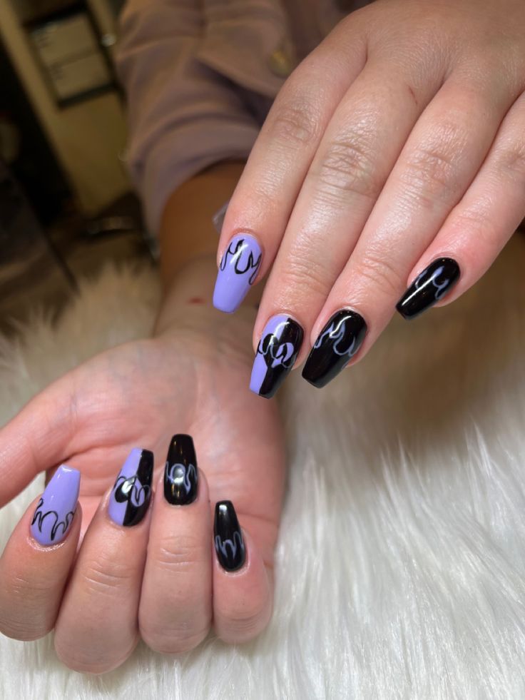 Black And Purple Nails, Purple Gel Nails, Violet Nails, Purple Nail Art, Purple Acrylic Nails, Fake Nails Designs, Punk Nails, Purple Nail Designs, Purple Acrylic