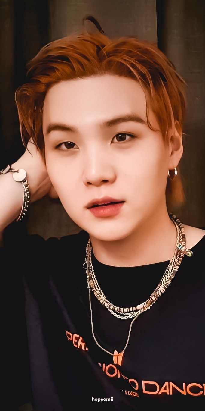 Yoongi Hot Photos, Hot Yoongi, Min Yoon Gi, Suga Min Yoongi, Min Yoongi Wallpaper, Wallpaper Hp, Min Yoongi Bts, Jungkook Abs, Agust D