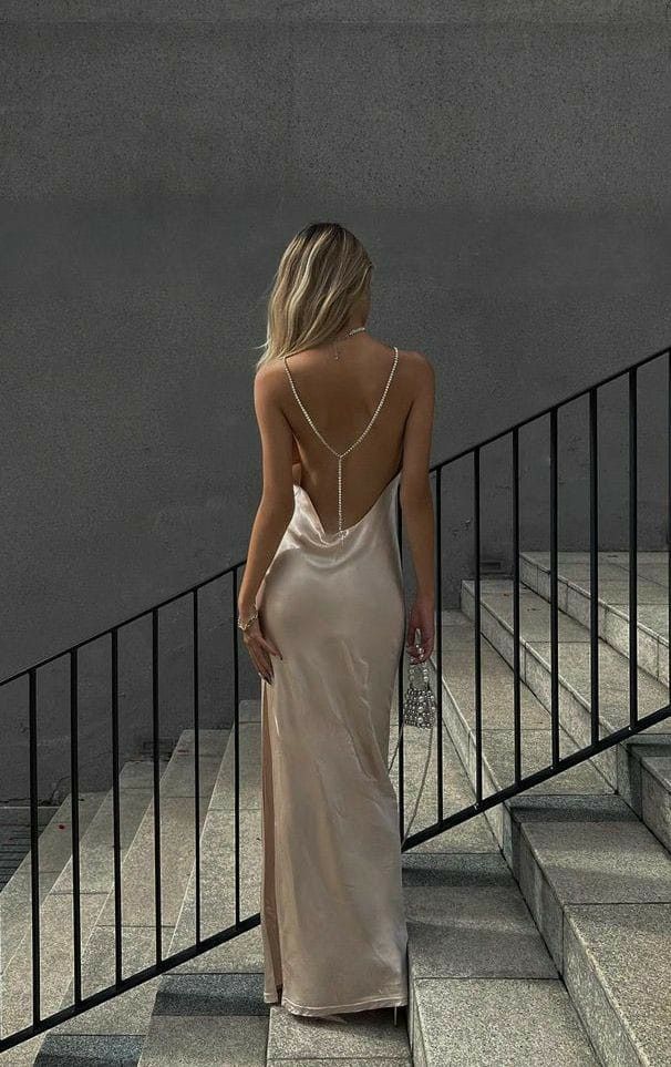 Matric Dress, Prom Dress Inspo, Classy Prom, Classy Prom Dresses, Stunning Prom Dresses, Prom Dress Inspiration, Cute Prom Dresses, Pretty Prom Dresses, Prom Outfits