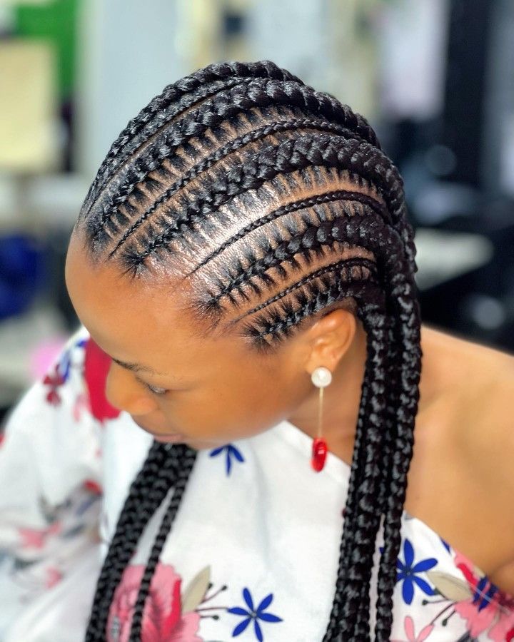 Braids Lines Hairstyles, Cornrow Hairstyle, Cornrows Natural Hair, Cornrows Braids For Black Women, Lemonade Braids Hairstyles, Braided Hairstyles For Black Women Cornrows, Natural Hair Short Cuts, Feed In Braids Hairstyles, African Hair Braiding Styles