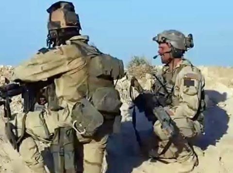 US Army Delta Force in Iraq Army Delta Force, Us Army Delta Force, Combat Applications Group, Special Forces Gear, Special Operations Command, Ancient Armor, Special Operations Forces, Delta Force, Navy Air Force