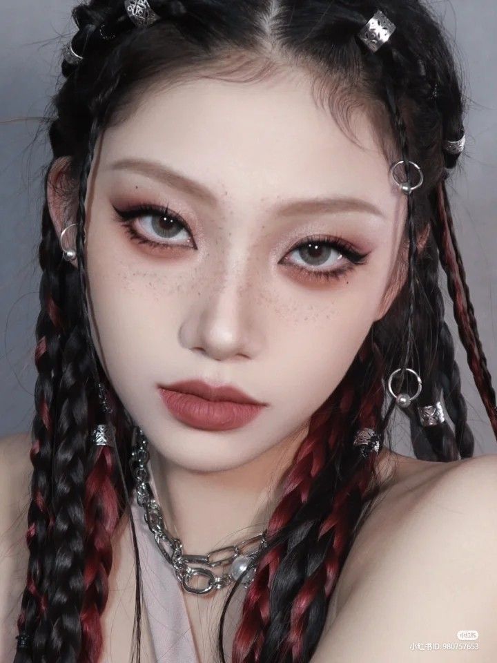 Red Eye Makeup, Eyeliner Ideas, Makeup Asian, Red Eyeshadow, Douyin Makeup, Swag Makeup, White Eyeliner, Ethereal Makeup, Red Makeup