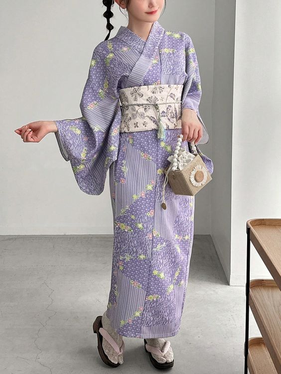 Beautiful and good quality my boy is 9 years old and looked great in him. Old Egypt Clothes, Kimono Women Traditional, Yukata Aesthetic, Japan Clothing Style, Off The Shoulder Kimono, Purple Yukata, Japanese Clothing Style, Pastel Kimono, Kimono Outfit Japanese