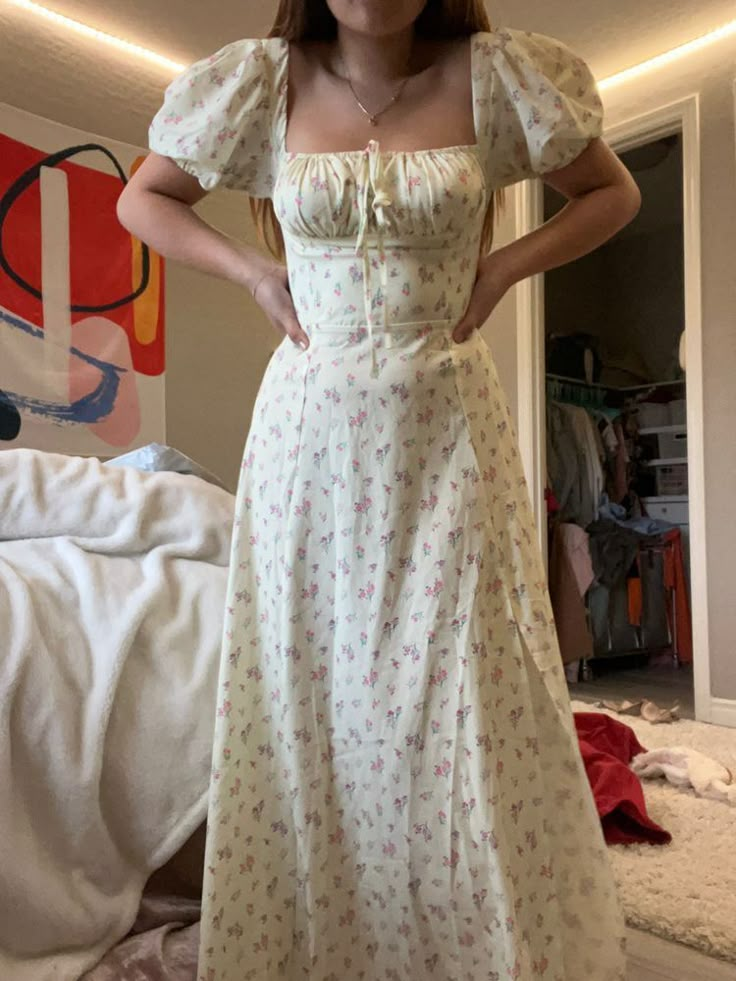 Not my picture Long Summer Dresses Aesthetic, Milkmaid Dress Aesthetic, Long Cute Dresses, Cute Dresses For Summer Casual, White Floral Dress Outfit, Spring Dresses Aesthetic, Cottagecore Outfits Aesthetic, Summer Cottagecore Outfits, Soft Cottagecore Outfits