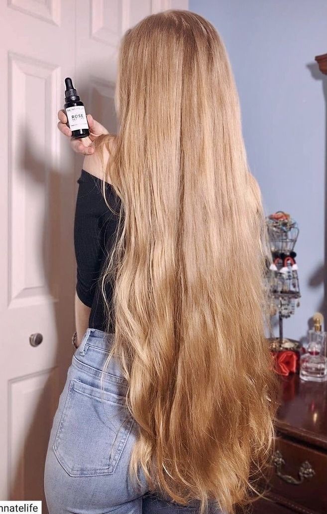 Rapunzel Hair, Long Hair Pictures, Really Long Hair, Pose Fotografi, Super Long Hair, Long Blonde, Very Long Hair, Long Hair Girl, Long Blonde Hair