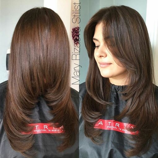 V-Cut with Layers for Long Hair: A Haircut You'll Love All Year Round Hair Cuts Oval Face, Layers For Long Hair, Long Hair Cuts Straight, Haircut Design, Haircuts For Long Hair With Layers, Haircuts For Medium Length Hair, Layered Haircuts For Medium Hair, Hairstyles For Layered Hair, Haircuts For Wavy Hair