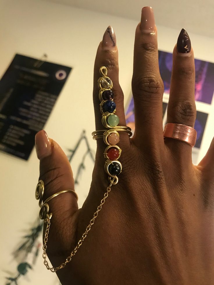 Brass & Crystal Chakra Wand Ring, Chakra Jewelry, Gemstones, Chakra Ring, Rainbow Jewelry, Crystal Ring, Meditation Jewelry '''''''''''''''''''''''''''''''''''''''''''''''''''''''''''''''''''''' All rings adjust Chakra ring not only eye catching style but healing capabilities. Brass works as an energy conductor so it amplifies the energy of the chakra stones. Crystals are like friends and they help to reveal different layers of yourself. So use your ring as a feel good reminder to listen to Crystal Body Jewelry, Spiritual Jewelry Aesthetic, Chakra Nails, Crystal Jewelry Aesthetic, Creative Rings, Spiritual Accessories, Chakra Wand, Chakra Ring, Crystal Jewelry Diy