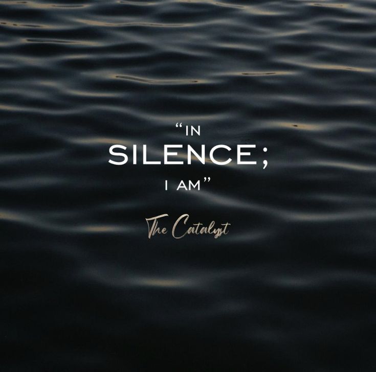 an image of water with the words in science, i am the catholat