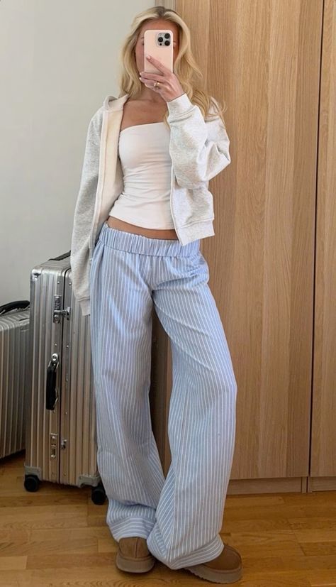 College Fits, Skandinavian Fashion, Outfit Inspo Summer, Stockholm Fashion, Summer Fits, Cute Everyday Outfits, Basic Outfits, Comfy Fits, Comfy Outfits