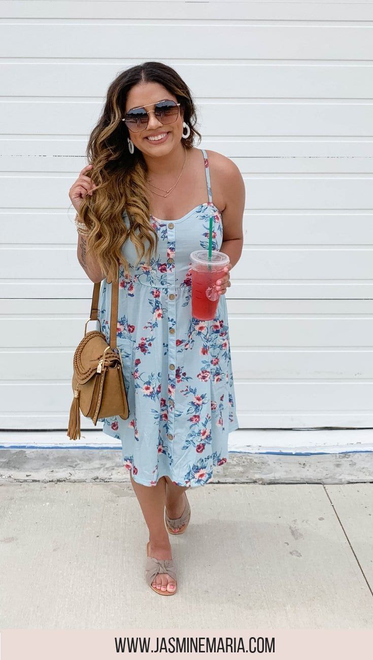 Summer Sundress Under $25 #summerfashion #summerfashionoutfits #sundress #amazonfashion #floraldress #springstyle #summerstyle #springfashion #springdresses #summerdresses Blue Floral Sundress, Mom Style Summer, Moms Fashion, Spring Styles, Summer Sundress, Summer Concert, Floral Sundress, Spring Fashion Trends, Fashion Group