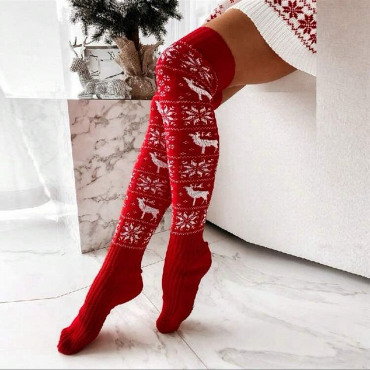 Over The Knee Knitted Christmas Nordic Print White Socks Are In Another Listing Tricotin Long, Hippie Fashion, Knit Stockings, Winter Chic, Mini Robes, Over The Knee Socks, Legging Outfits, Thigh High Socks, Easy Knitting Patterns