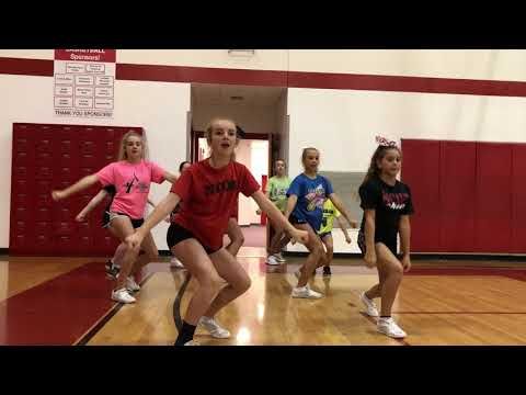 RUN-OUT CHEER - YouTube Basketball Entrance Cheer, Half Time Cheer Routines, Cheer Halftime Routine, Youth Cheer Dance Routines, Cheer Base, Cheer Pyramids, Cheerleading Camp, Cheer Moves, Cheer Dance Routines