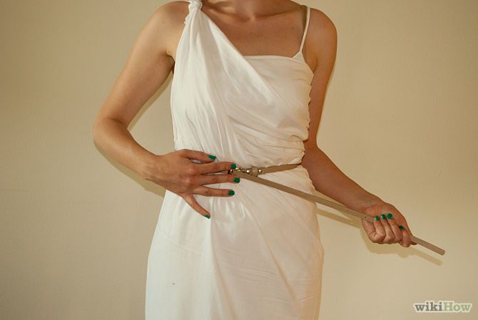 How to Make a Female Toga: Brandy, I seriousely need your help with this costume. (party in June) How To Make A Toga, Diy Toga, Toga Outfit, Toga Costume, Toga Party, Homecoming Week, Cool Costumes, Playing Dress Up, Fancy Dress