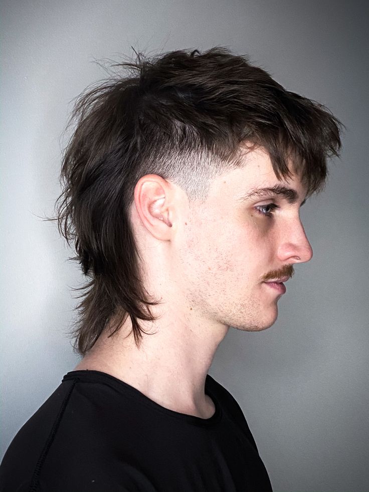 More on instagram @katne_sharpe #mullet hairstyle #mullet hairstyle men #edgyhairstyles #mullets Punk Mullet, Hairstyles For Teenage Guys, Male Haircuts Curly, Short Mullet, Monochrome Makeup Look, Mullet Haircut, Punk Hair, Stylish Haircuts, Corte De Cabelo Masculino