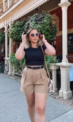 New York City Outfits Summer Plus Size, Greece Wardrobe, Short And Curvy Outfits, Plus Size Outfits Aesthetic, Outfits Gorditas, Plus Size Summer Outfits, Stylish Work Attire, Casual Day Outfits, Classy Casual Outfits