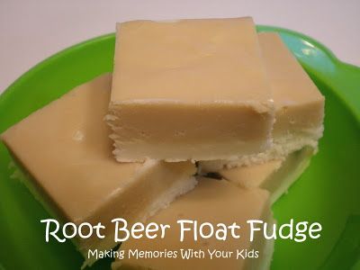 three pieces of root beer float fudge on a green plate