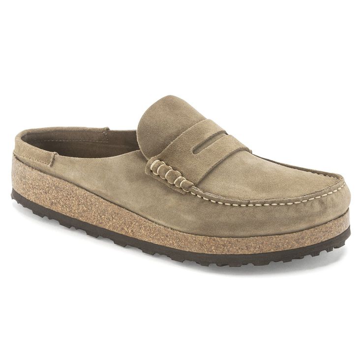 Dude Fits, Men Fashion Aesthetic, Birkenstock Styles, Birkenstock Style, Birkenstock Men, Mens Clogs, Moccasins Style, Clogs Style, Suede Leather Shoes