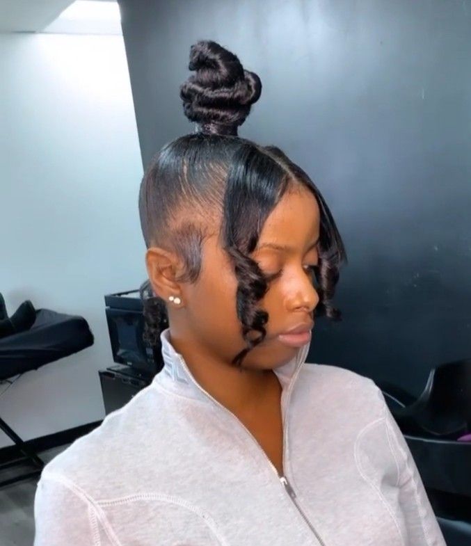 Dinner Date Updo, Top Knot Bun With Two Bangs, Ninja Bun With Bangs, Top Bun Hairstyles For Black Women, Bang Updo, Ninja Bun, Black Hair Bun, Natural Hair Bun Styles, Weave Ponytail Hairstyles