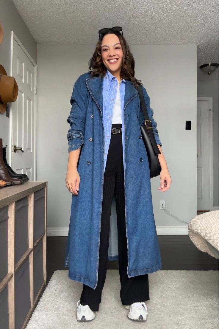 Demin Trench Coat Outfit, Jean Trench Coat Outfit, Long Denim Coat Outfit, Jeans Trench Coat Outfit, Coat Jeans Outfit, Navy Trench Coat Outfit, Denim Trench Coat Outfit, Denim Coat Outfit, Denim Shirt Dress Outfit