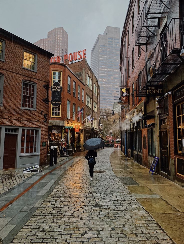 Exploring Boston, Massachusetts on a rainy Fall day ☔️

#Boston #adventure #rain #travels #daytrip Rainy Boston Aesthetic, Boston In The Fall Aesthetic, Boston During Fall, Fall In Boston Aesthetic, Rainy Day In Boston, Boston Living Aesthetic, Boston Massachusetts Aesthetic Fall, Autumn In Boston, Boston Rainy Day