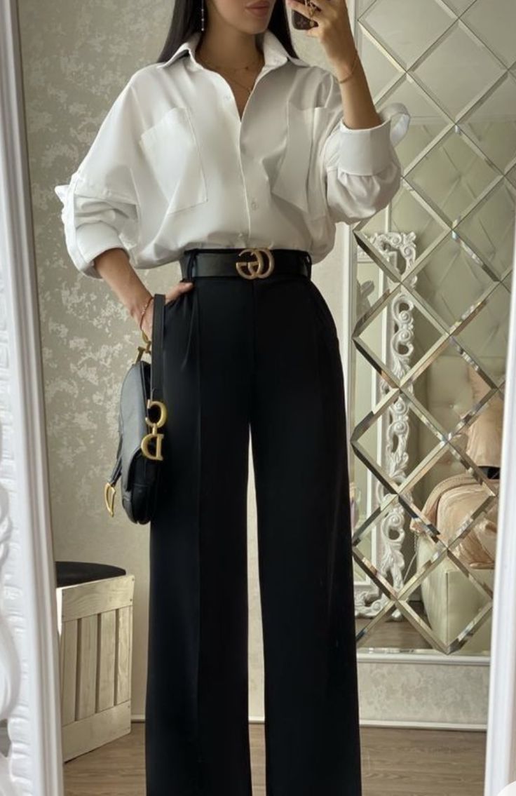 Black Trousers And White Shirt, Business Fits, Formal Fits, Chique Outfits, Everyday Fashion Outfits, Woman Suit Fashion, Quick Outfits, Classy Work Outfits, Cottagecore Aesthetic