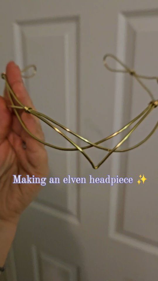 Made an elven circlet for a fantasy shoot ✨️ #fantasy #costume #makingof #headpiece #elf #circlet #jewlery #cosplay | Instagram Elf Warrior Female Costume Diy, Elf Costume Lotr, Ren Faire Crown, Galadriel Costume Diy, Diy Elf Crown, Elf Crown Diy, Warrior Elf Costume, Elf Costume Aesthetic, Ren Fair Elf