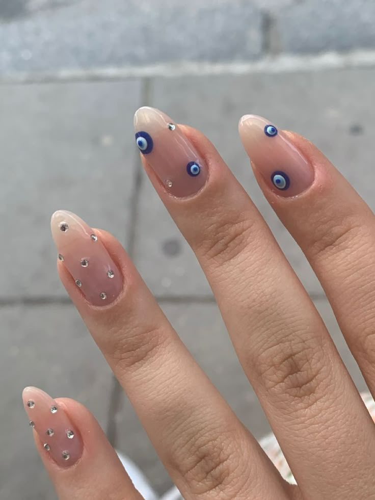 Evil Eye Nails, Casual Nails, Minimalist Nails, Nail Arts, Nail Inspiration, Nails Inspo, Swag Nails, Nails Designs, Simple Nails