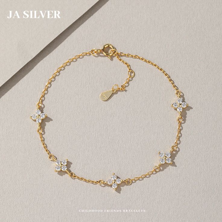 Color: 18K Gold Fashion Element: Flowers Style: Simple Gold Arm Band, Gold Bracelet Simple, Zircon Bracelet, Diamond Bracelet Design, Light Jewelry, Bracelets Design, Gold Armband, Gold Jewelry Simple, Jewelry Essentials